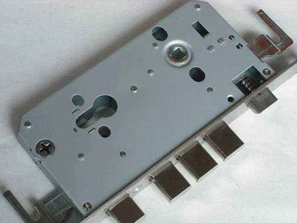 滦县24小时上门开锁公司